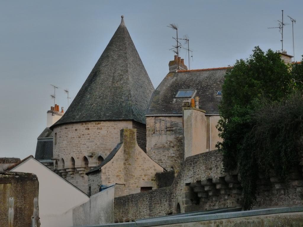 Hotel Le Bretagne Vannes Exteriör bild
